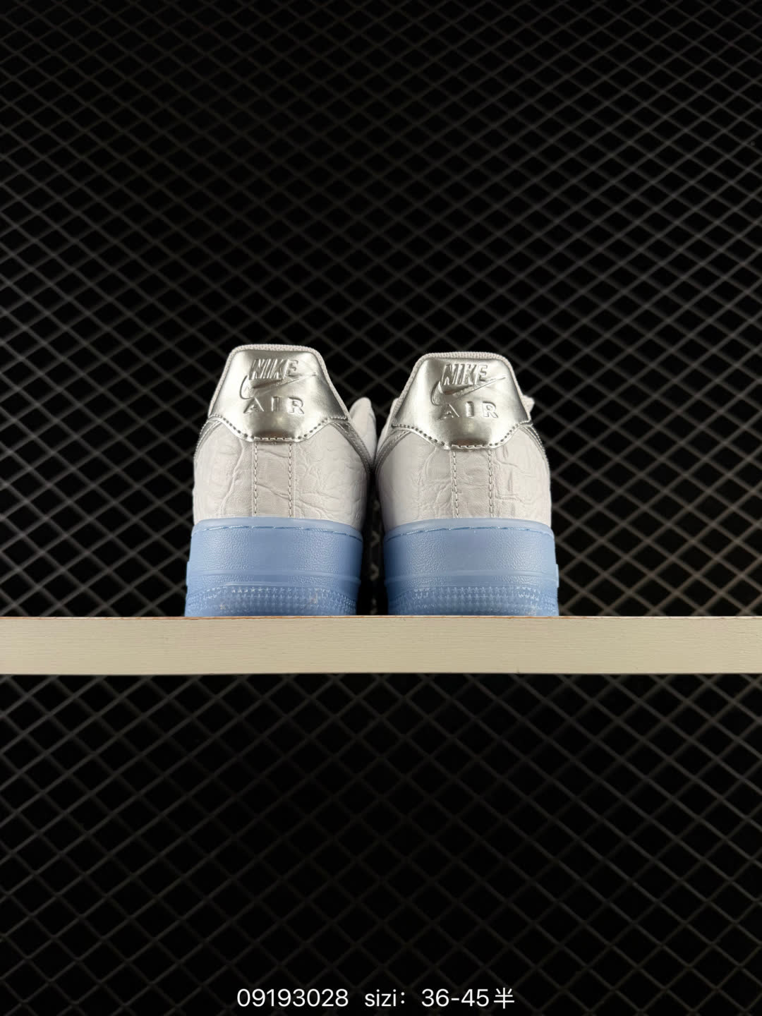 Nike AIR FORCE 1-IR1981-100